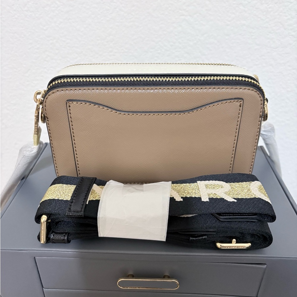 Marc Jacobs Taupe Camera Crossbody Bag with Gold Accents - Picture 3 of 5